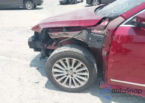 2016 Volkswagen Passat 1.8T R-Line из США, поврежденный, VIN 1VWAS7A36GC054490